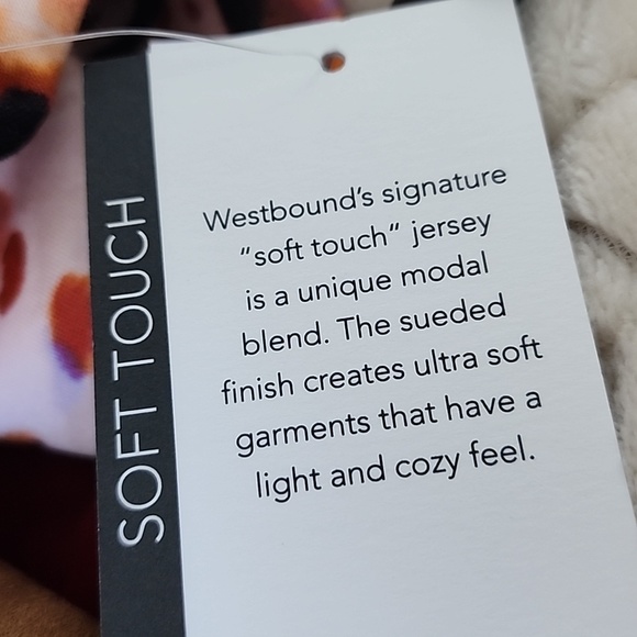 PLUS SIZE WESTBOUND WOMAN'S TOP - Picture 10 of 10